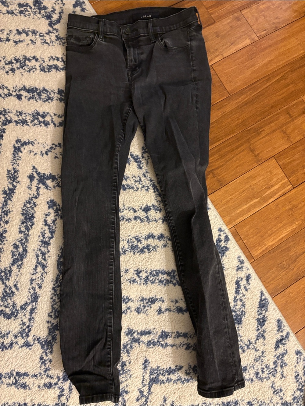 J Brand Women's Skinny Jeans in Washed Gray